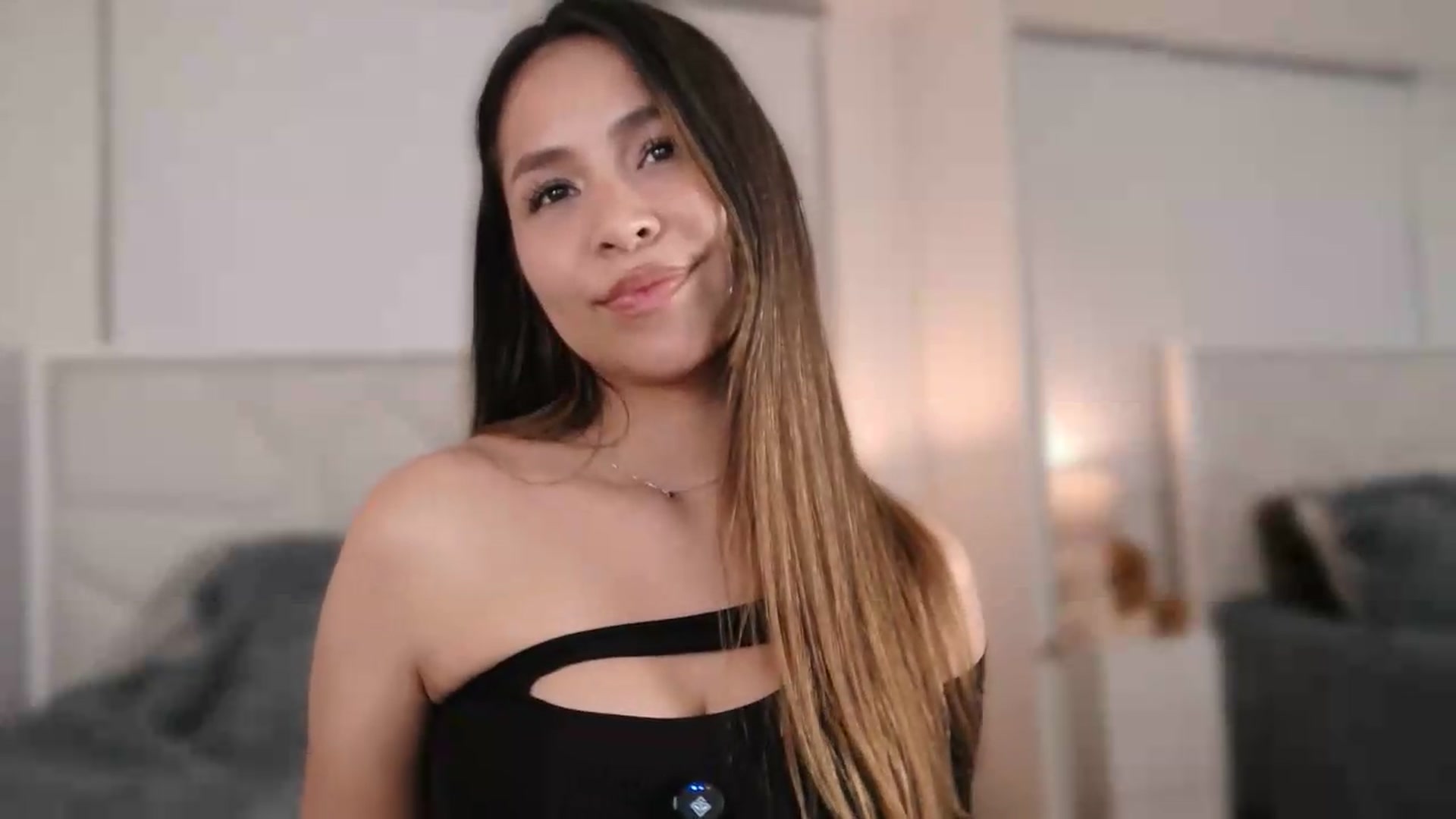 Gallery image thumbnail from Megui's myfreecams stream on, 06/26/2026, 06:07 image 10 of 20