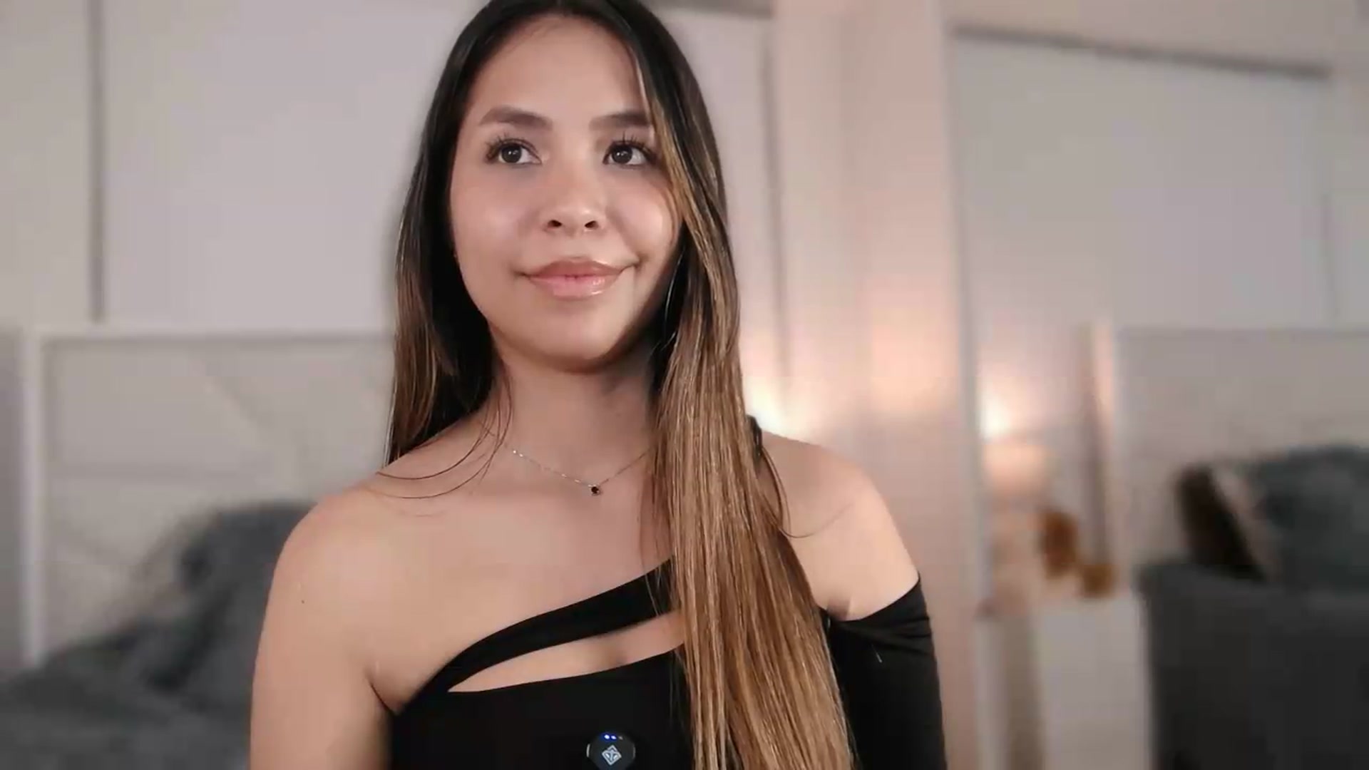 Gallery image thumbnail from Megui's myfreecams stream on, 06/26/2026, 06:07 image 19 of 20