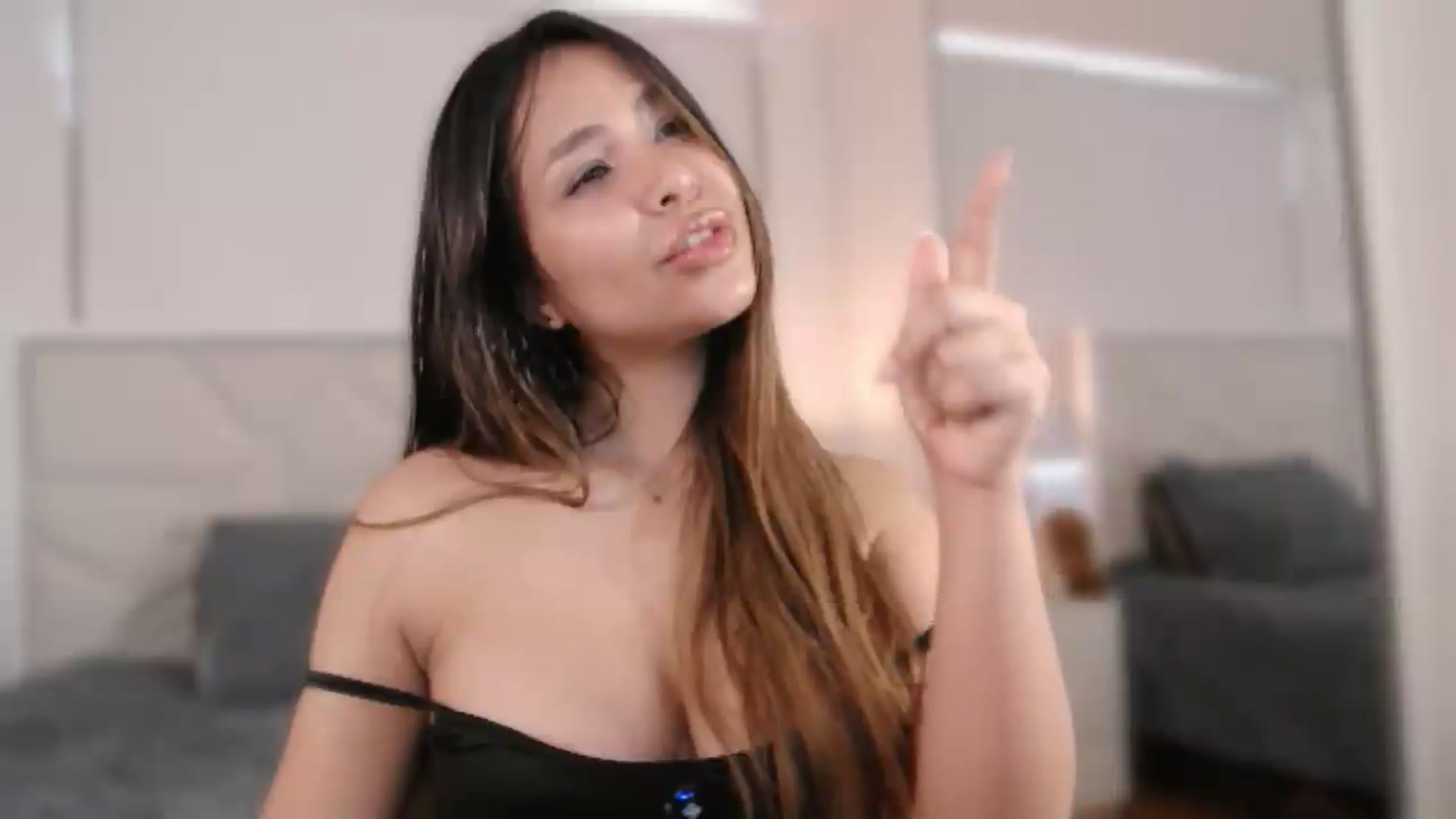 Gallery image thumbnail from Megui's myfreecams stream on, 06/29/2026, 13:40 image 11 of 20