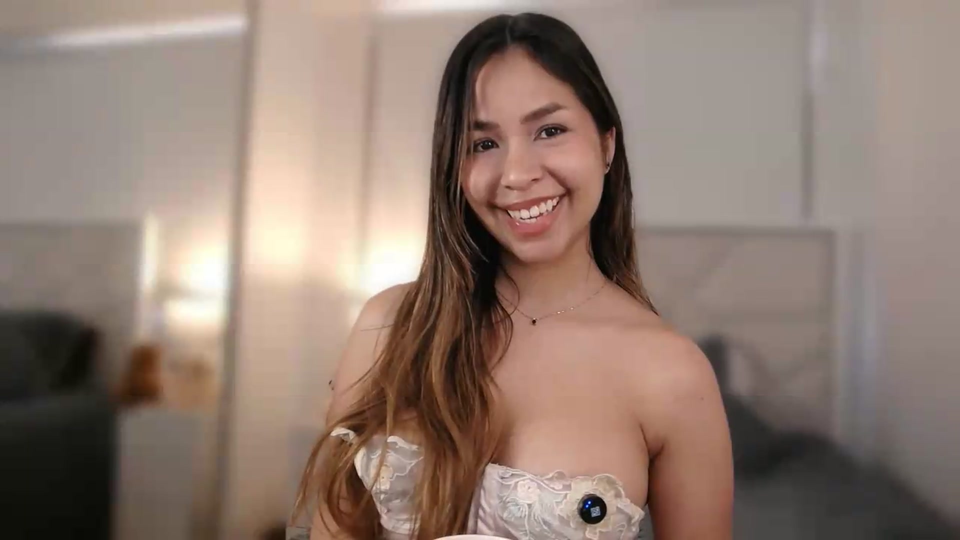 Gallery image thumbnail from Megui's myfreecams stream on, 07/06/2026, 12:54 image 14 of 20