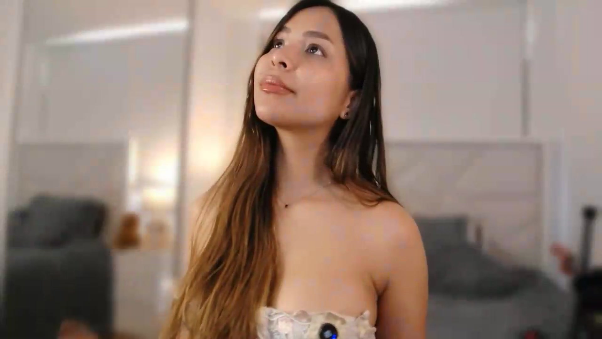 Gallery image thumbnail from Megui's myfreecams stream on, 07/06/2026, 16:01 image 8 of 20