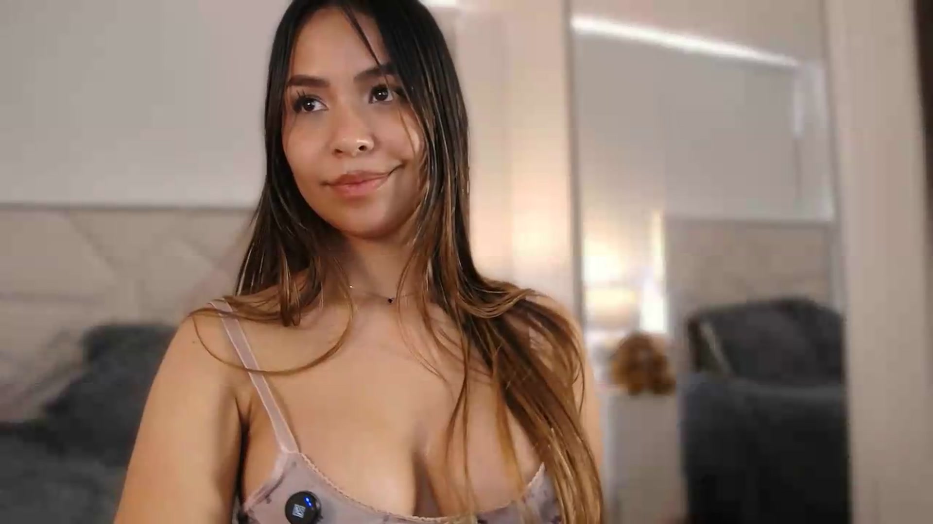 Gallery image thumbnail from Megui's myfreecams stream on, 07/13/2026, 15:09 image 4 of 20
