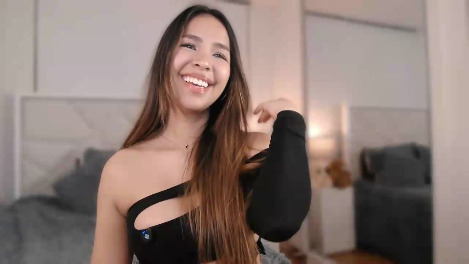Gallery image thumbnail from Megui's myfreecams stream on, 07/20/2026, 01:53 image 20 of 20
