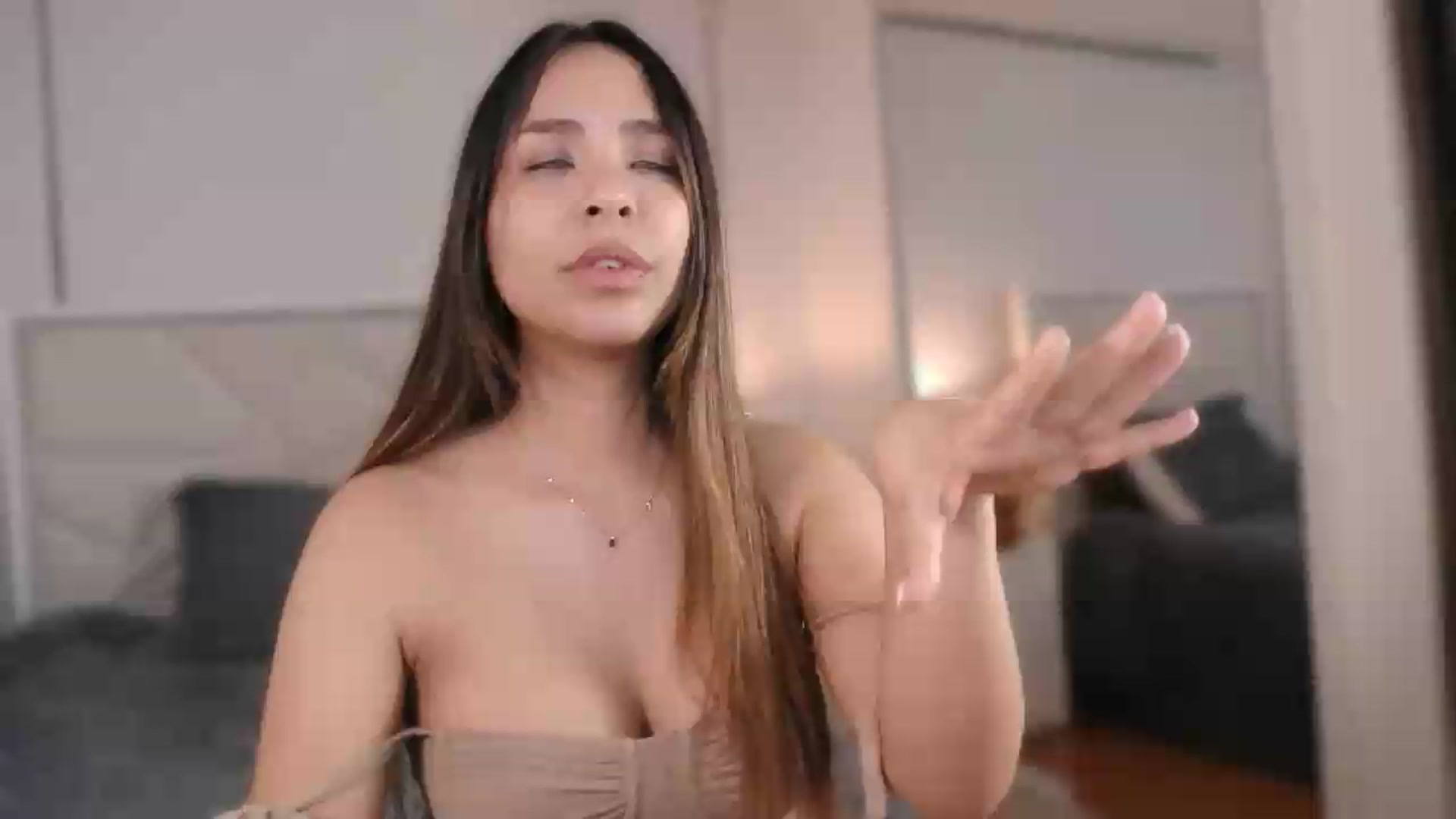 Gallery image thumbnail from Megui's myfreecams stream on, 07/23/2026, 08:16 image 1 of 20