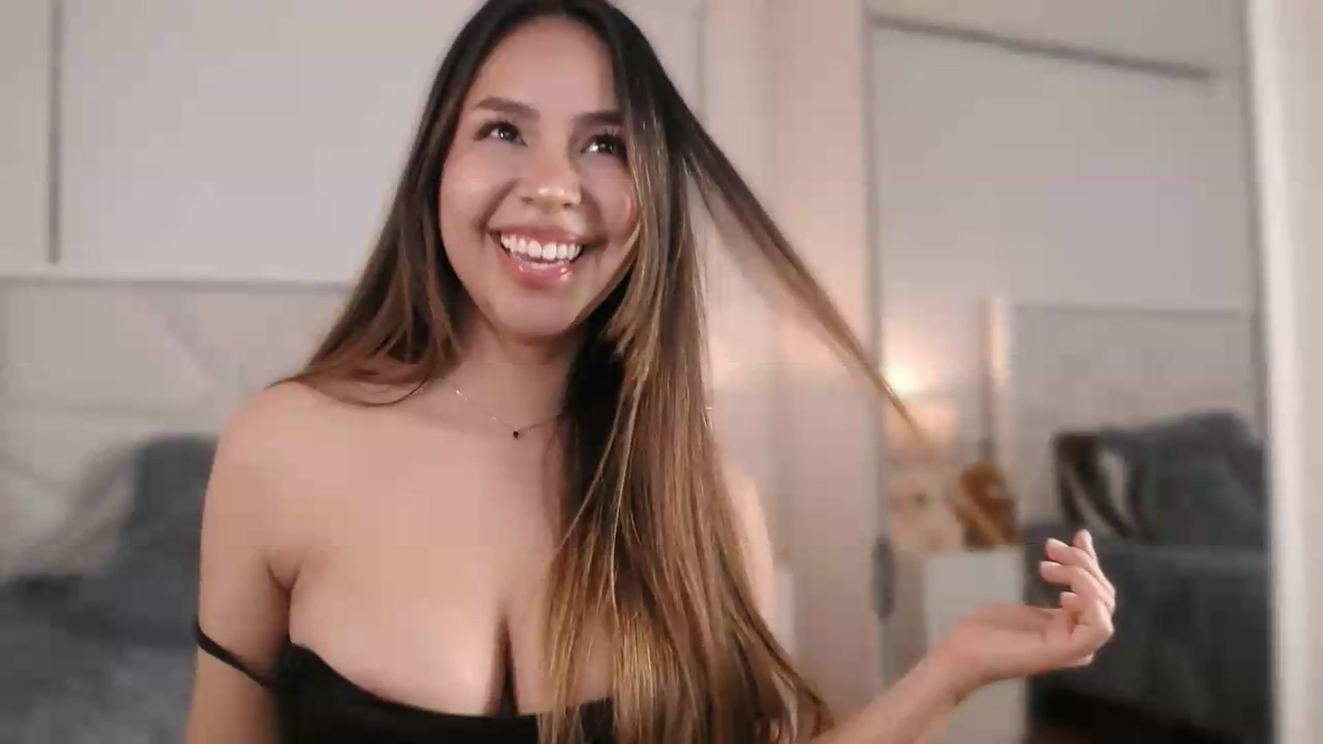 Gallery image thumbnail from Megui's myfreecams stream on, 07/29/2026, 05:06 image 6 of 20