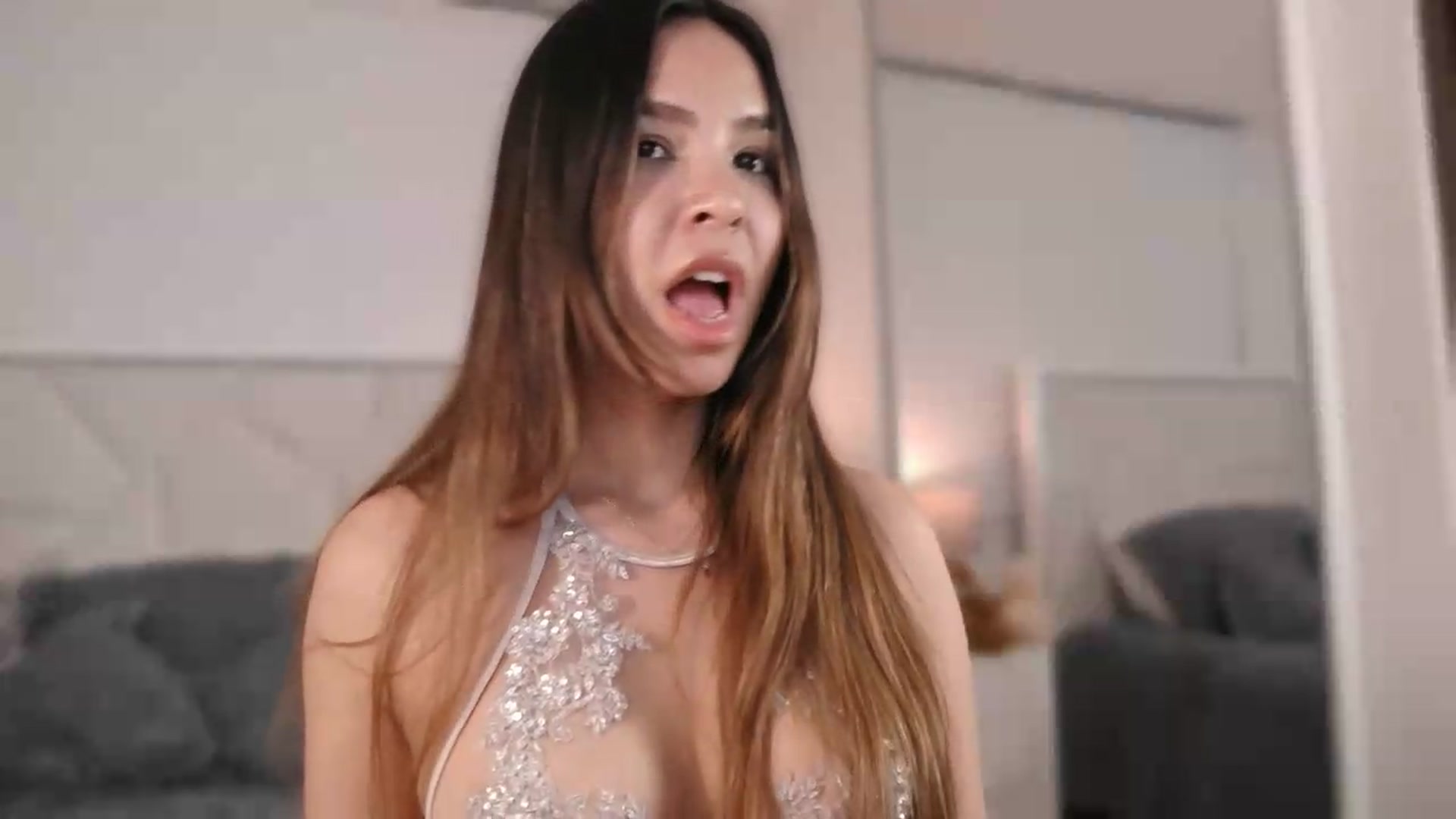 Gallery image thumbnail from Megui's myfreecams stream on, 08/10/2026, 04:51 image 17 of 20