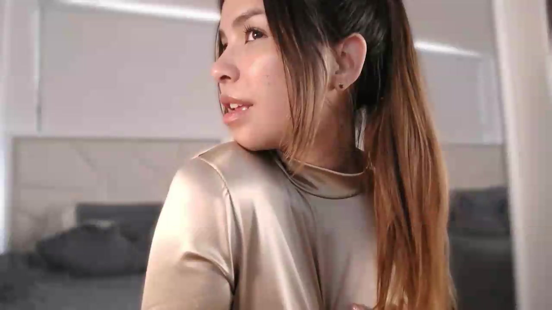 Gallery image thumbnail from Megui's myfreecams stream on, 08/11/2026, 15:19 image 8 of 20