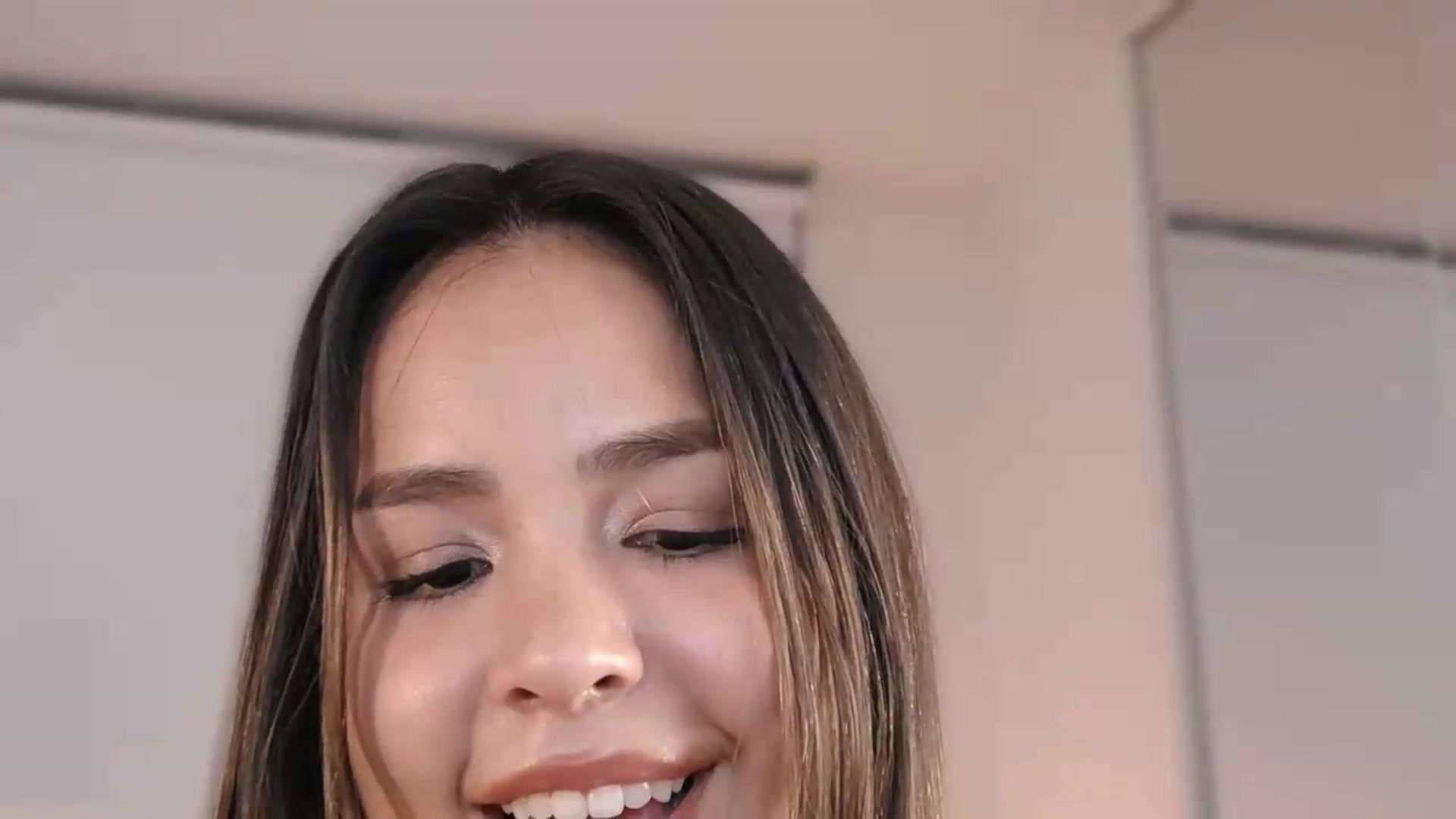 Gallery image thumbnail from Megui's myfreecams stream on, 08/12/2026, 07:49 image 10 of 20