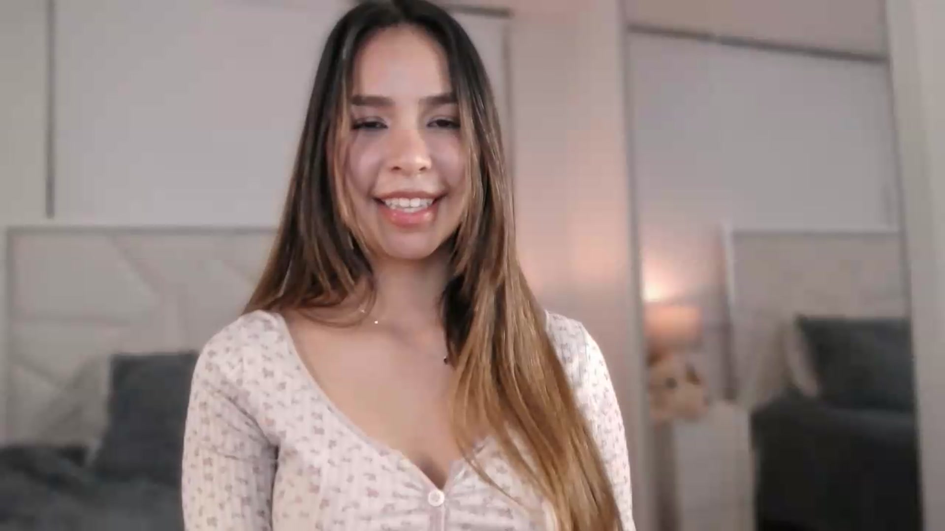 Gallery image thumbnail from Megui's myfreecams stream on, 08/12/2026, 07:49 image 8 of 20