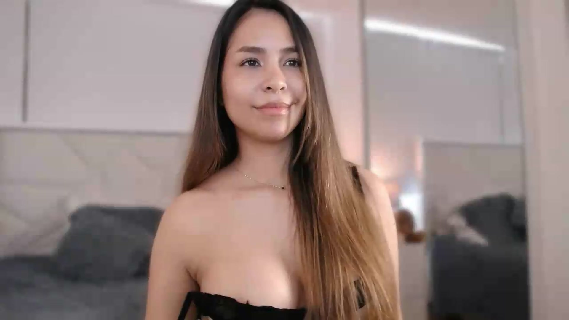 Gallery image thumbnail from Megui's myfreecams stream on, 08/18/2026, 15:41 image 18 of 20