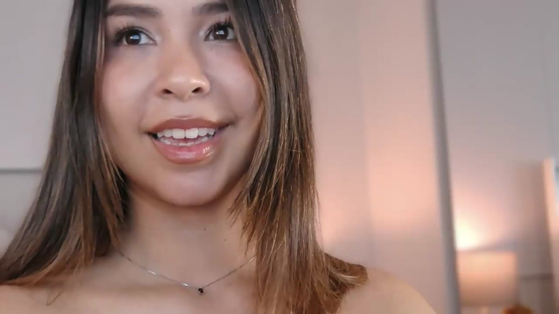 Gallery image thumbnail from Megui's myfreecams stream on, 08/27/2026, 04:56 image 8 of 20