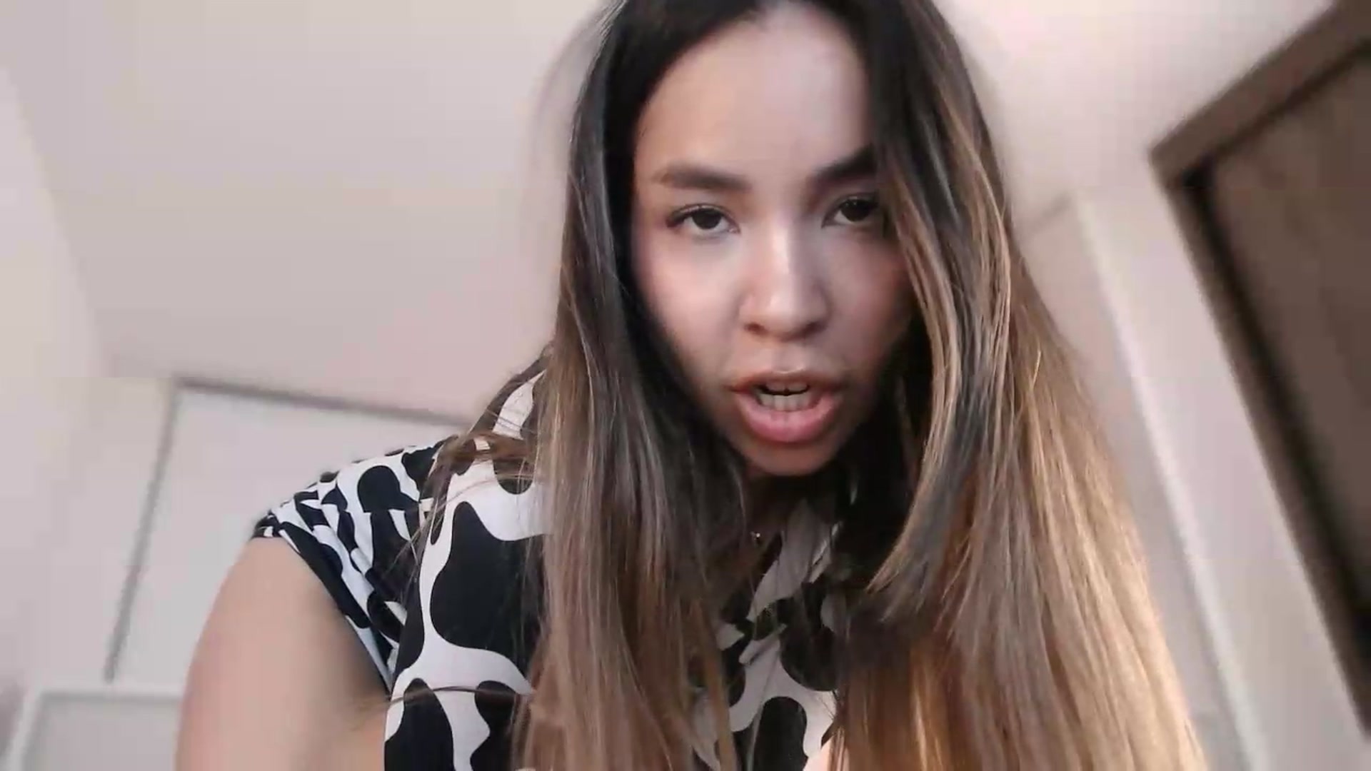 Gallery image thumbnail from Megui's myfreecams stream on, 08/28/2026, 05:24 image 3 of 20