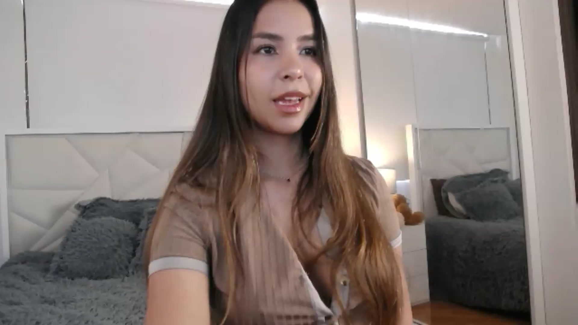 Gallery image thumbnail from Megui's myfreecams stream on, 09/05/2026, 13:21 image 16 of 20