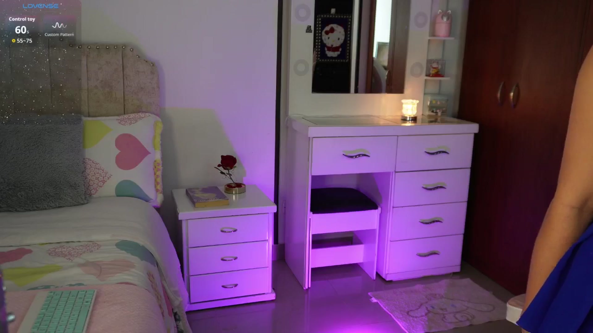 Gallery image thumbnail from MelBliss's myfreecams stream on, 12/20/2025, 24:01 image 10 of 20