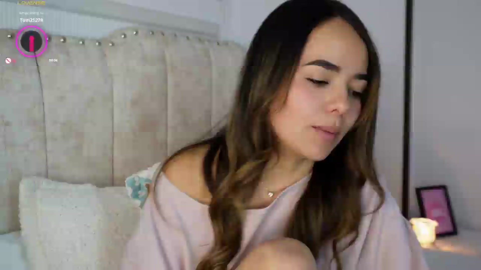 Gallery image thumbnail from MelBliss's myfreecams stream on, 06/27/2026, 03:42 image 20 of 20
