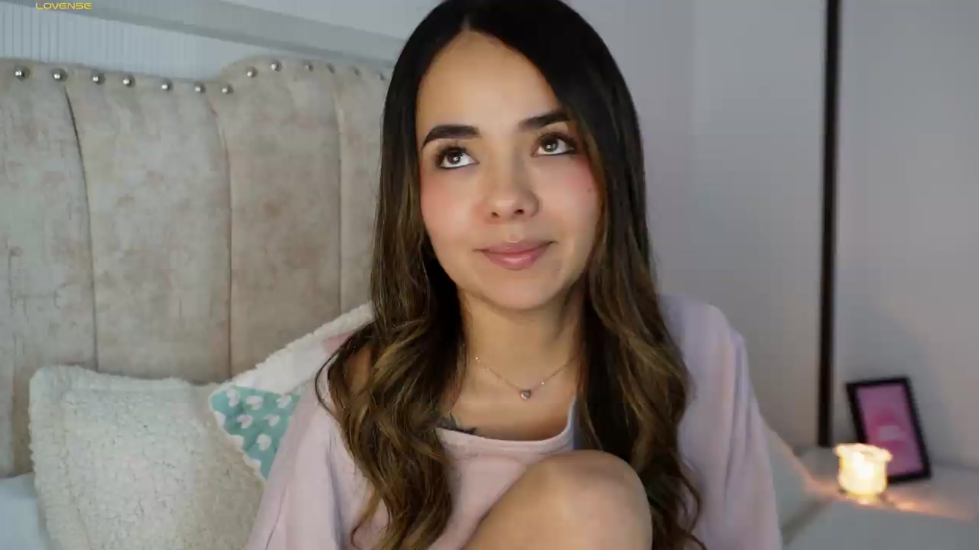 Gallery image thumbnail from MelBliss's myfreecams stream on, 06/27/2026, 03:42 image 11 of 20