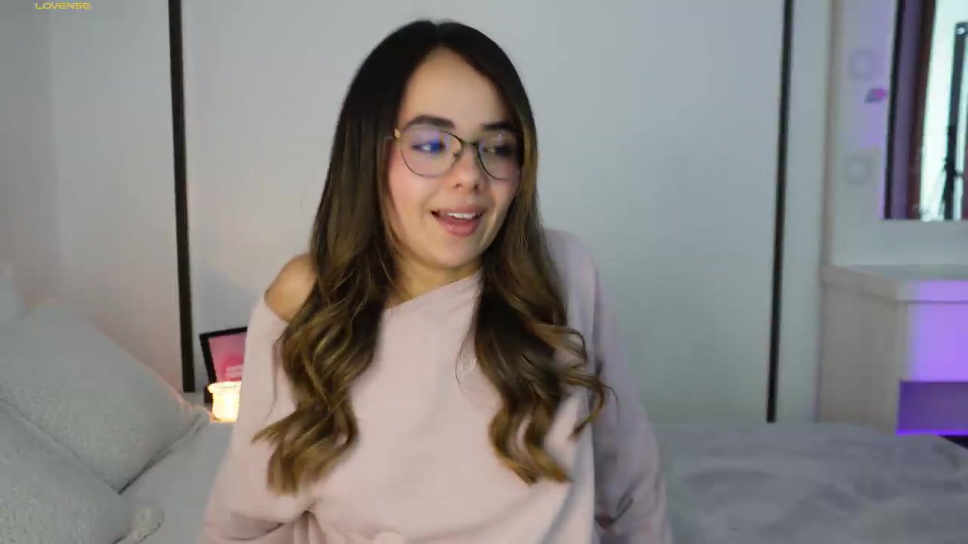Gallery image thumbnail from MelBliss's myfreecams stream on, 07/30/2026, 04:54 image 10 of 20