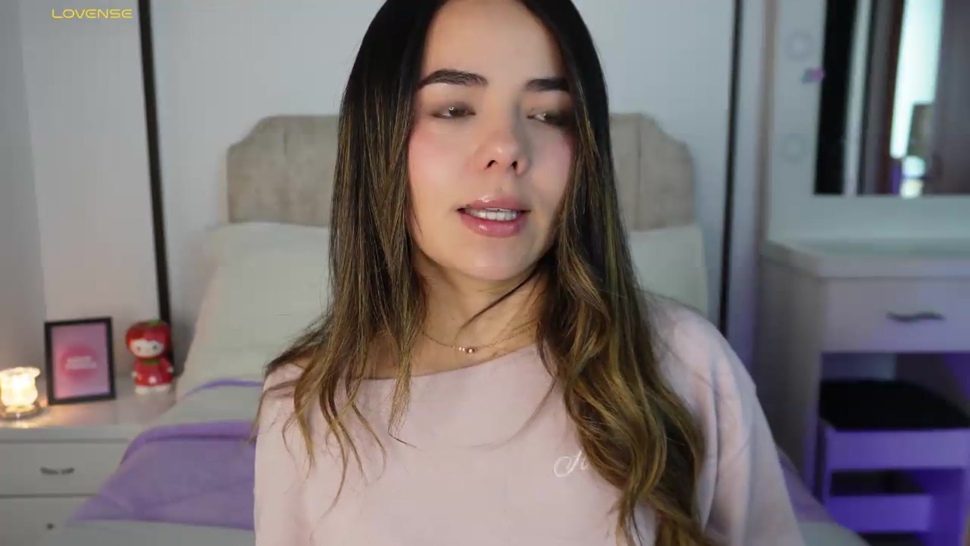 Gallery image thumbnail from MelBliss's myfreecams stream on, 08/16/2026, 02:43 image 7 of 20