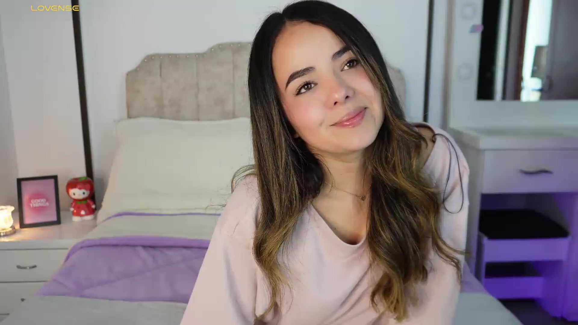 Gallery image thumbnail from MelBliss's myfreecams stream on, 08/16/2026, 02:43 image 13 of 20