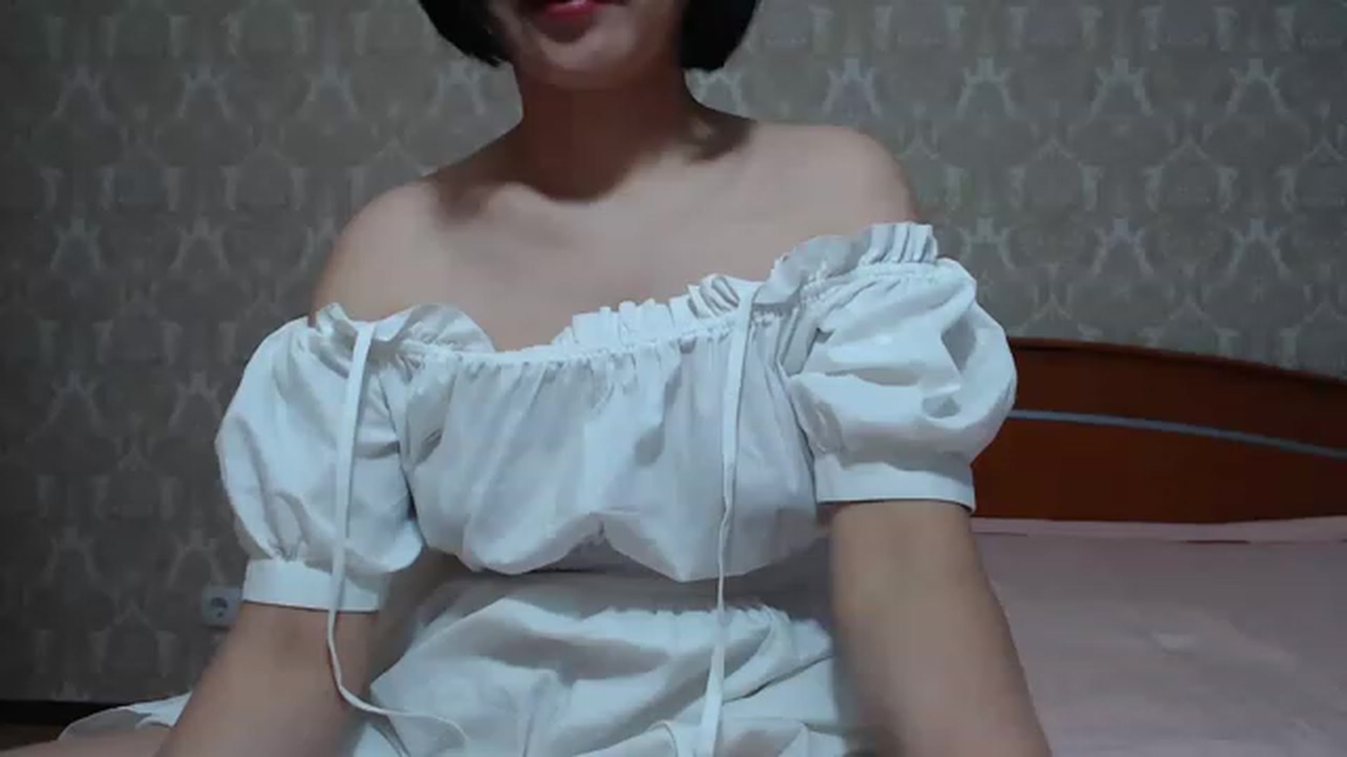 Gallery image thumbnail from MelJoy's myfreecams stream on, 05/22/2023, 20:43 image 10 of 20