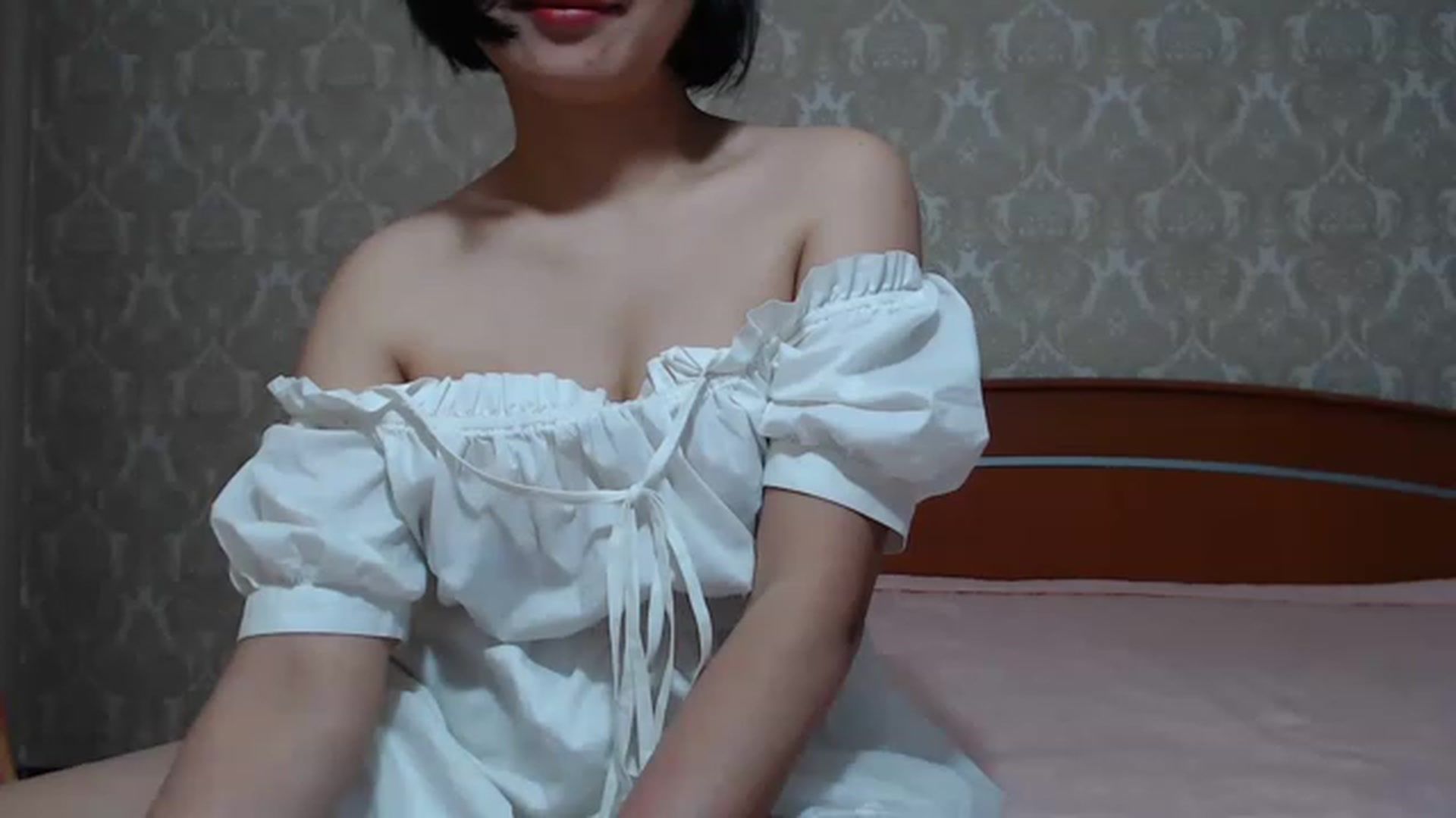 Gallery image thumbnail from MelJoy's myfreecams stream on, 05/27/2023, 21:40 image 13 of 20