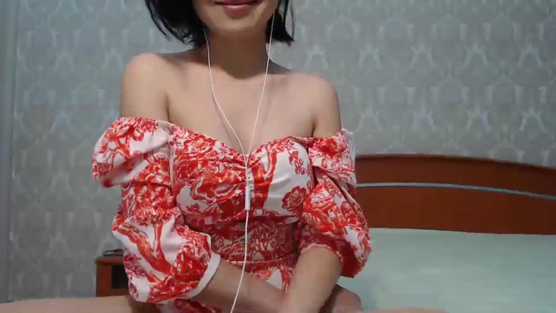 Gallery image thumbnail from MelJoy's myfreecams stream on, 02/17/2024, 18:16 image 10 of 20