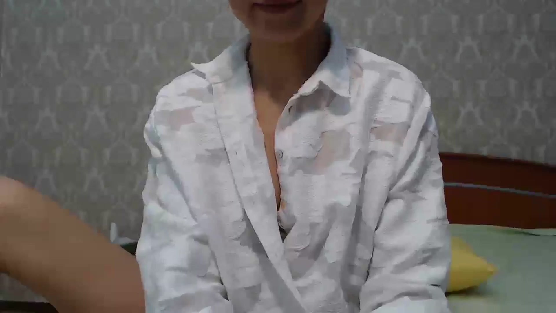 Gallery image thumbnail from MelJoy's myfreecams stream on, 07/04/2024, 18:20 image 8 of 20