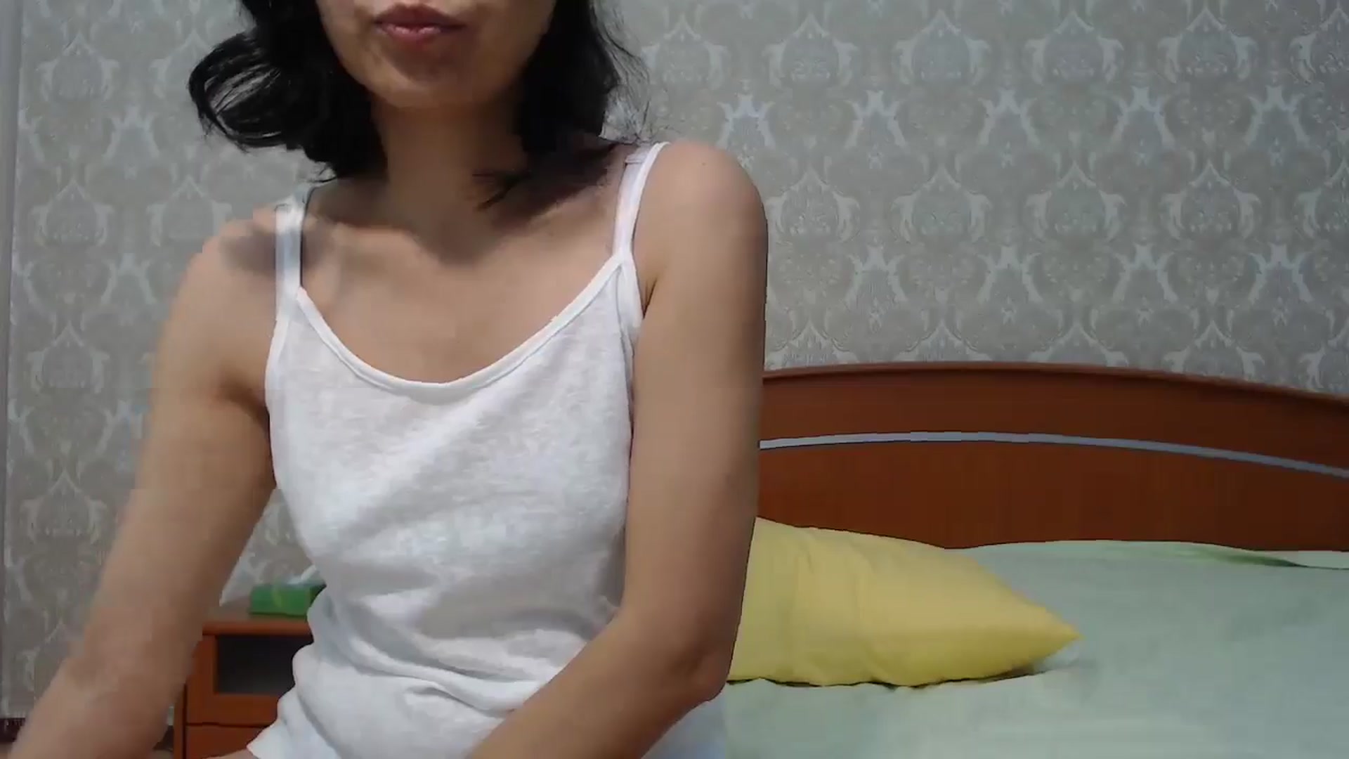 Gallery image thumbnail from MelJoy's myfreecams stream on, 07/17/2024, 18:29 image 6 of 20