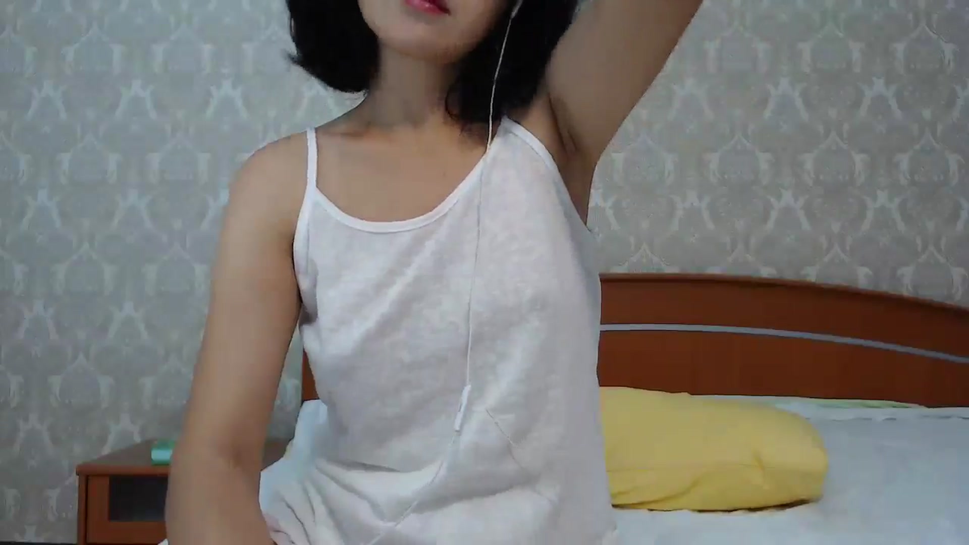 Gallery image thumbnail from MelJoy's myfreecams stream on, 08/08/2024, 17:14 image 4 of 20
