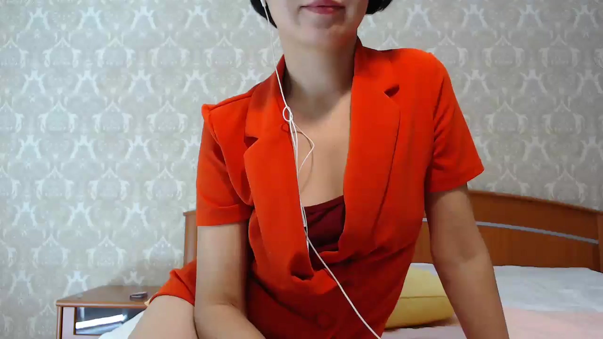 Gallery image thumbnail from MelJoy's myfreecams stream on, 10/18/2024, 18:57 image 18 of 20