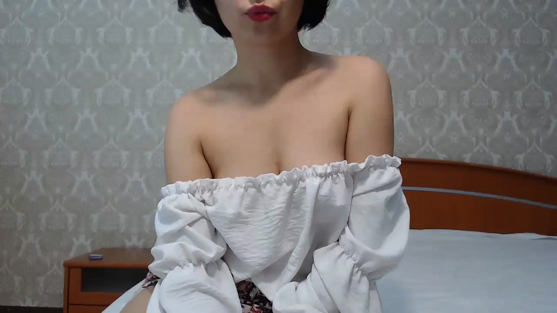 Gallery image thumbnail from MelJoy's myfreecams stream on, 01/05/2025, 18:54 image 8 of 20