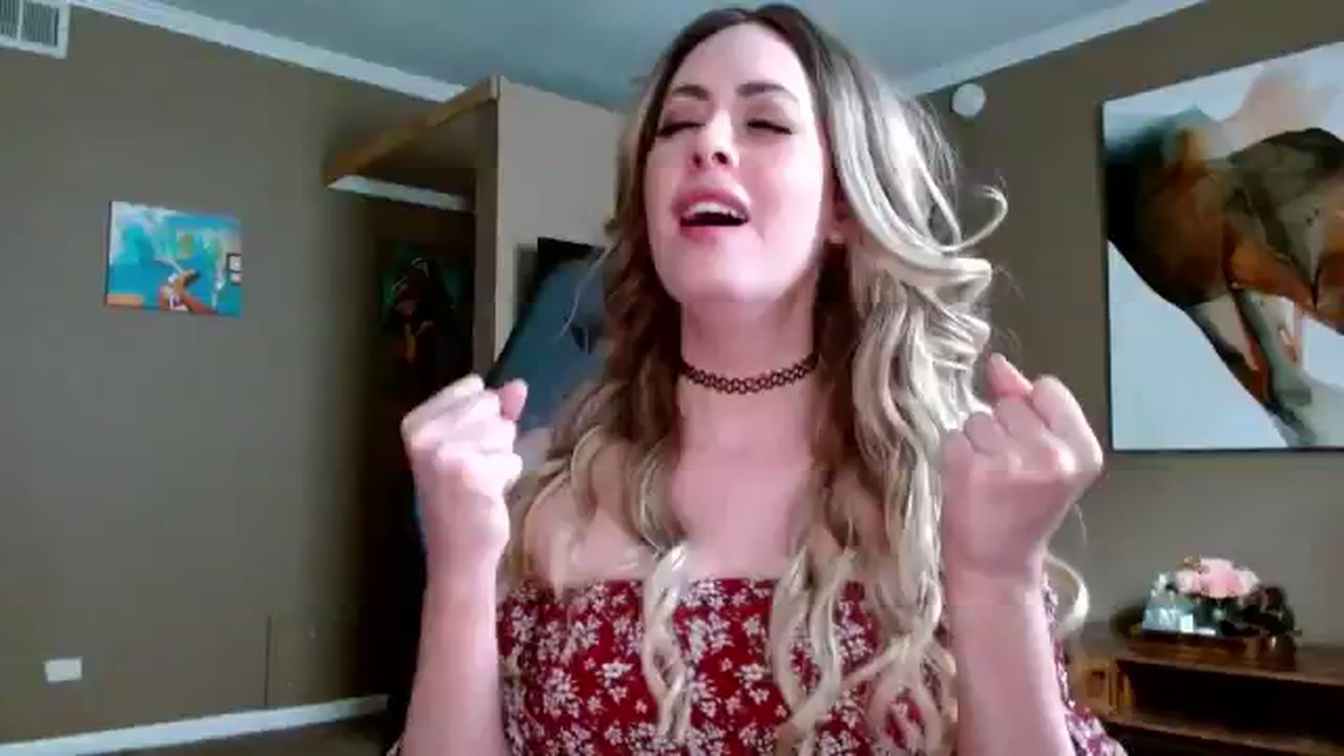 Gallery image thumbnail from Mel_inLove's myfreecams stream on, 06/04/2025, 23:48 image 17 of 20
