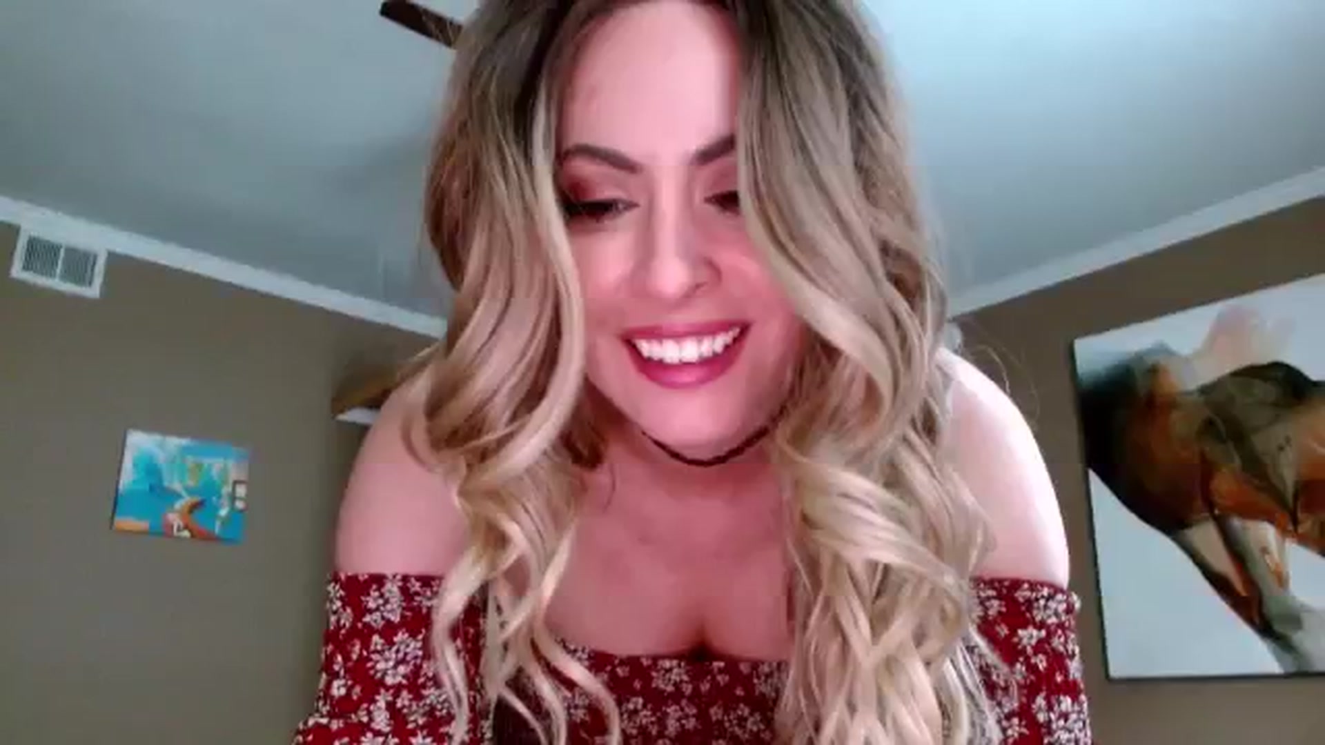 Gallery image thumbnail from Mel_inLove's myfreecams stream on, 06/04/2025, 23:48 image 11 of 20