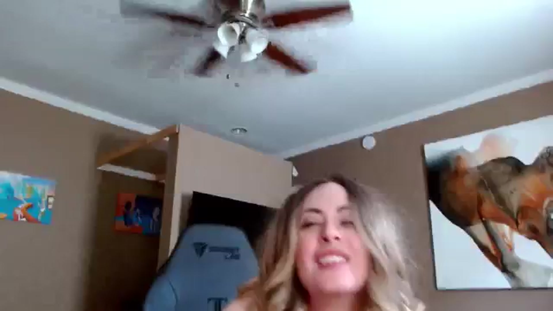 Gallery image thumbnail from Mel_inLove's myfreecams stream on, 06/20/2025, 18:33 image 14 of 20