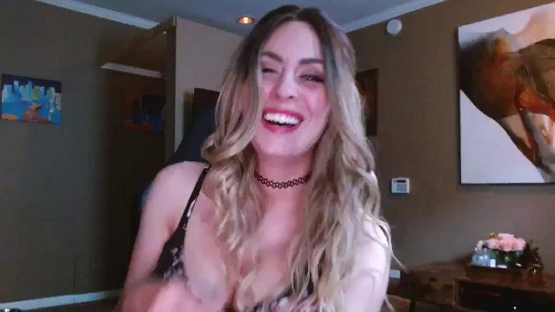 Gallery image thumbnail from Mel_inLove's myfreecams stream on, 07/31/2025, 24:42 image 3 of 20