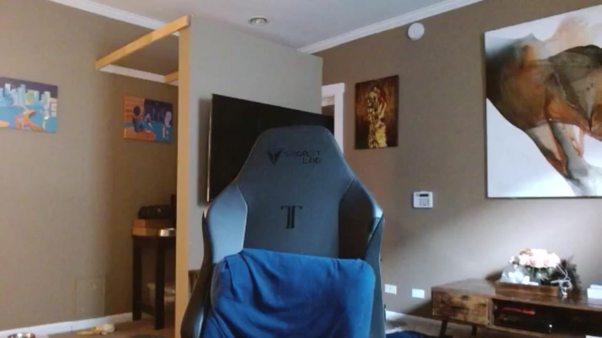 Gallery image thumbnail from Mel_inLove's myfreecams stream on, 08/12/2025, 19:54 image 5 of 20