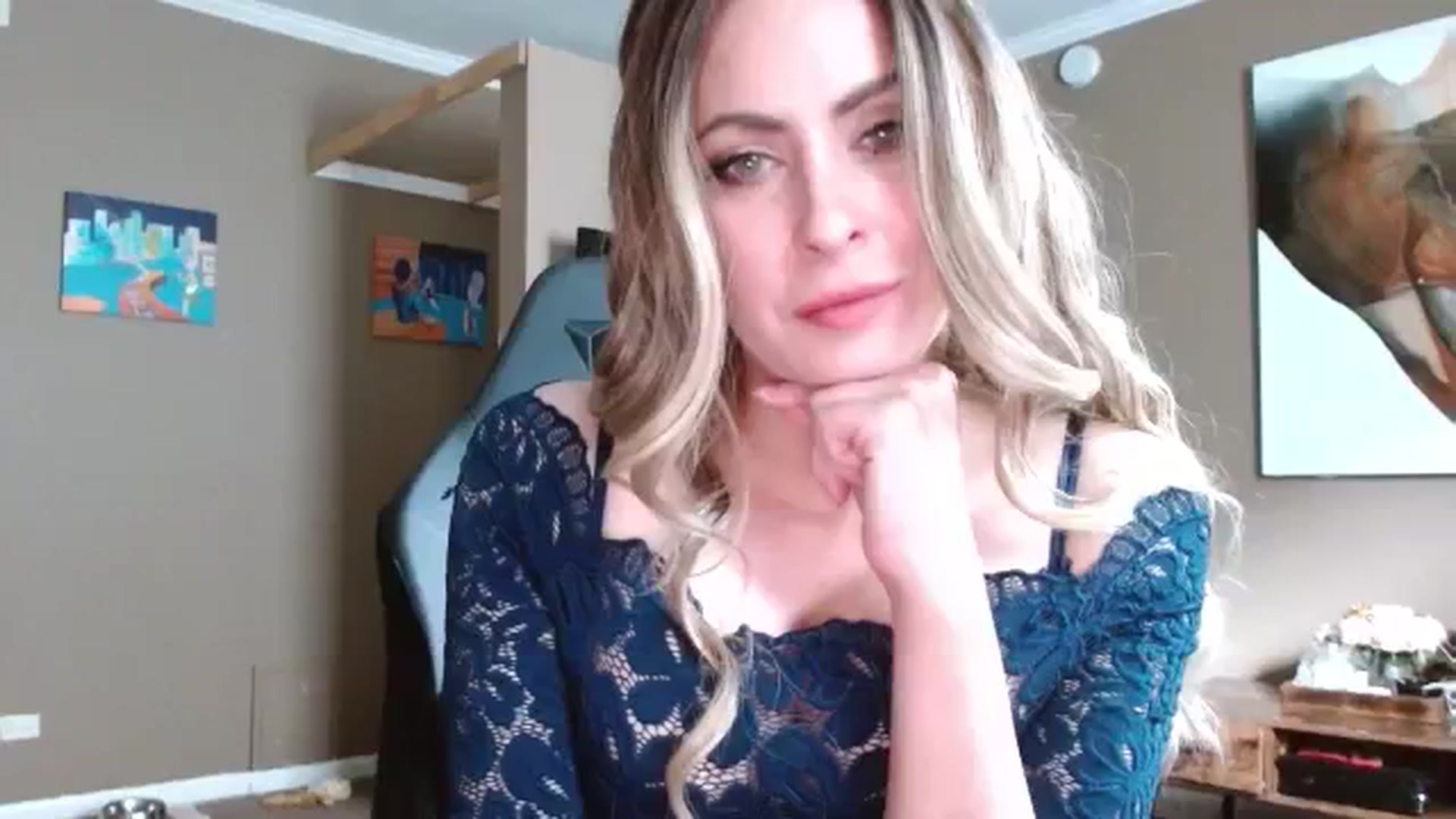 Gallery image thumbnail from Mel_inLove's myfreecams stream on, 08/12/2025, 19:54 image 8 of 20