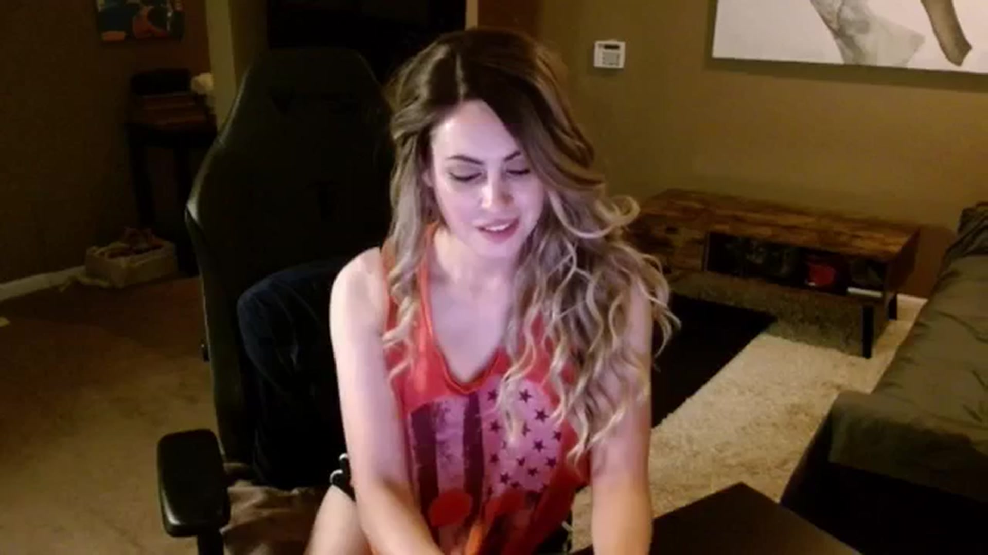 Gallery image thumbnail from Mel_inLove's myfreecams stream on, 09/23/2025, 04:36 image 7 of 20