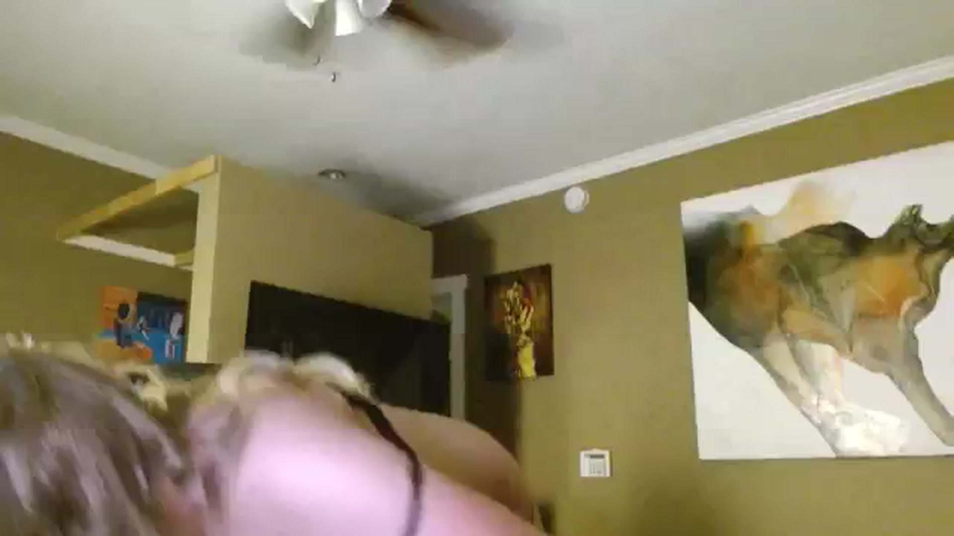 Gallery image thumbnail from Mel_inLove's myfreecams stream on, 09/25/2025, 04:43 image 17 of 20