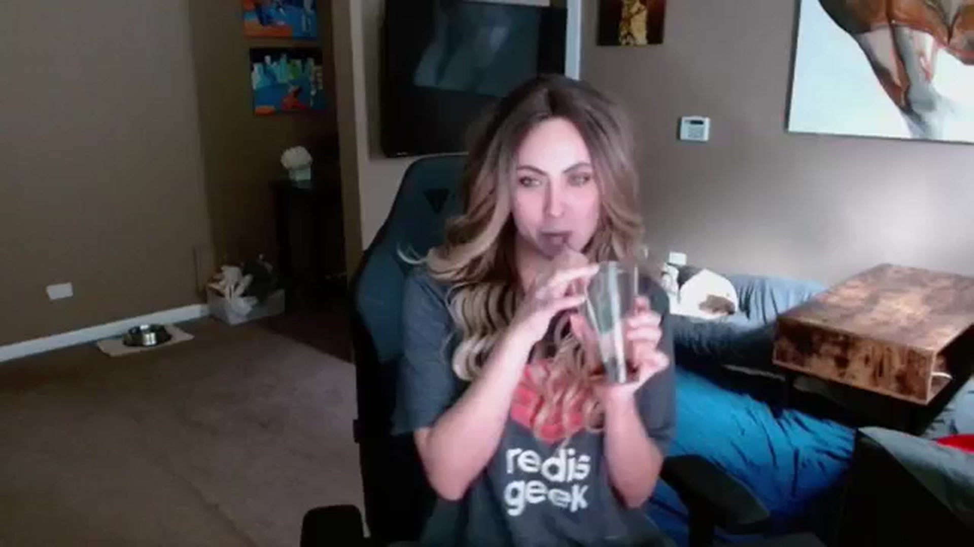 Gallery image thumbnail from Mel_inLove's myfreecams stream on, 10/25/2025, 18:55 image 15 of 20