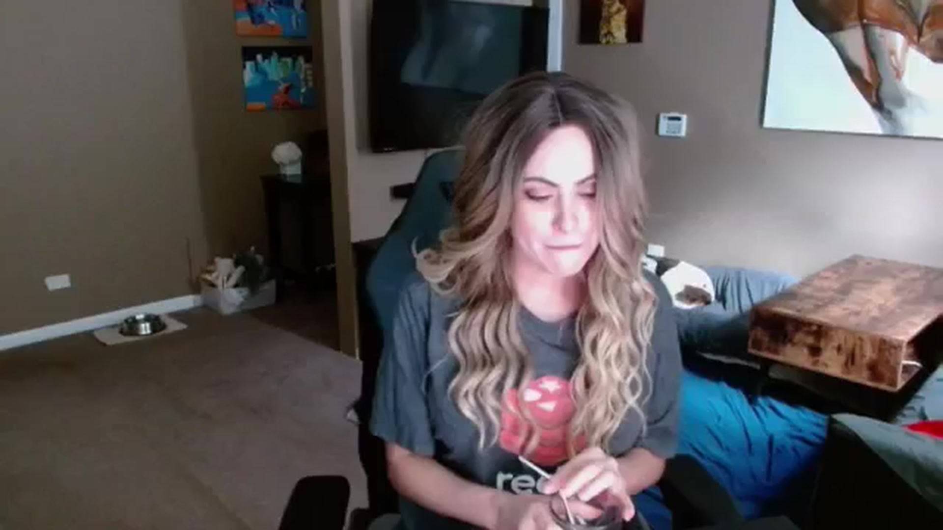 Gallery image thumbnail from Mel_inLove's myfreecams stream on, 10/25/2025, 18:55 image 14 of 20