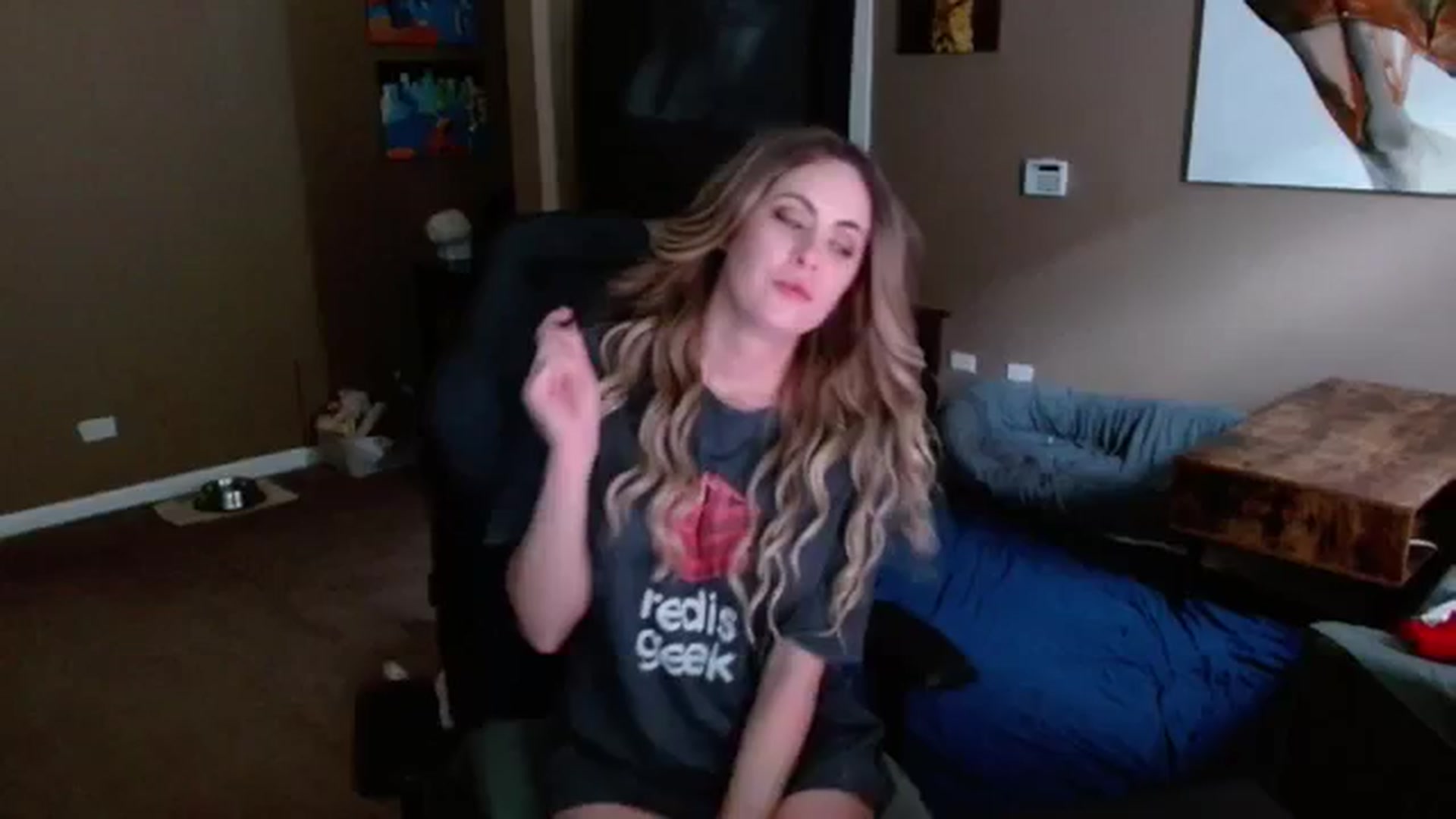 Gallery image thumbnail from Mel_inLove's myfreecams stream on, 10/25/2025, 20:09 image 10 of 20