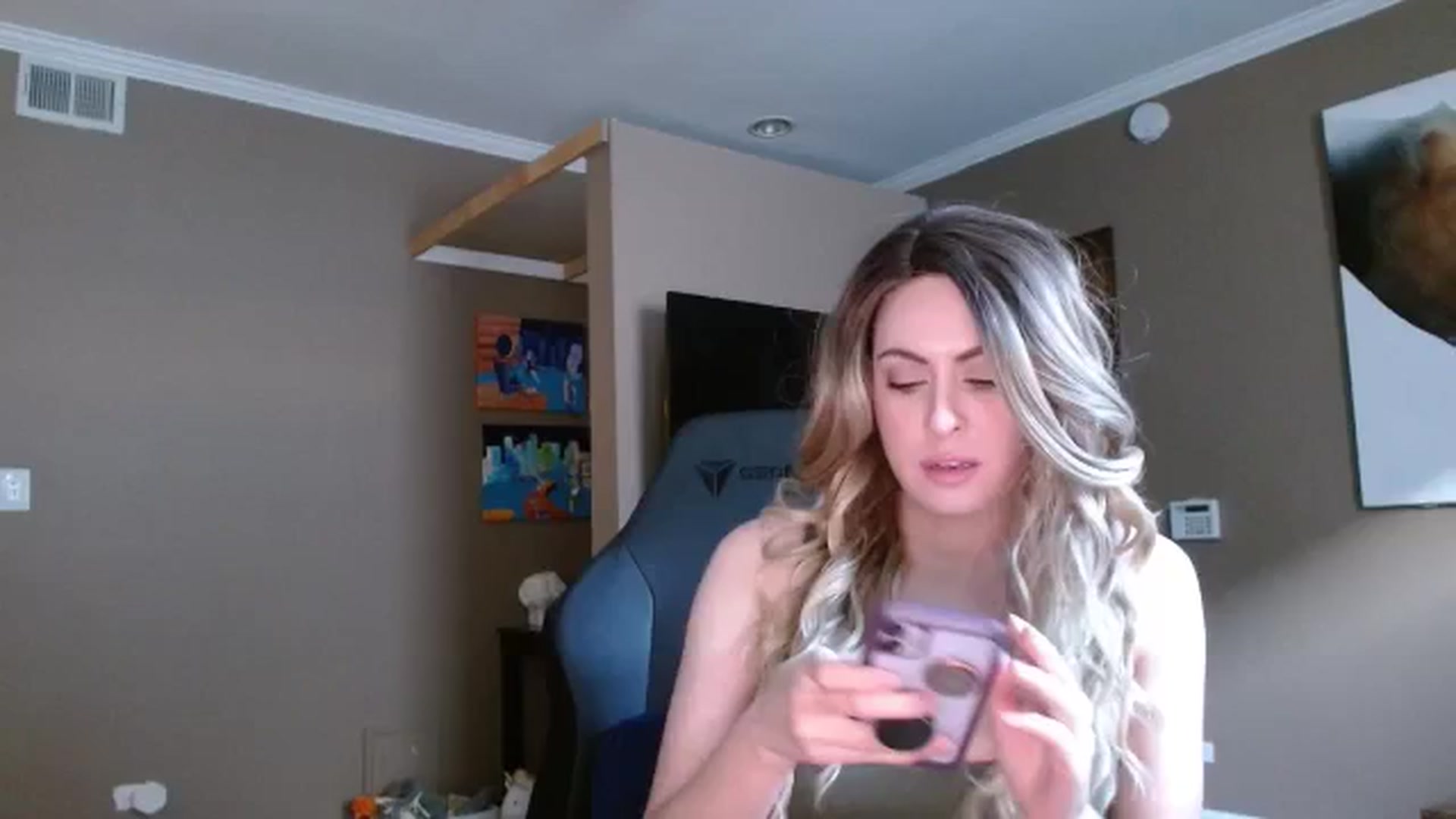 Gallery image thumbnail from Mel_inLove's myfreecams stream on, 11/16/2025, 21:26 image 2 of 20