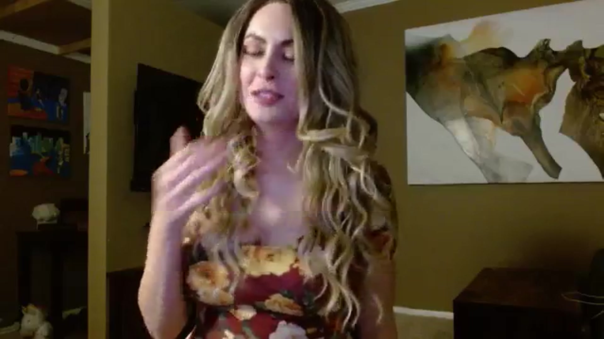 Gallery image thumbnail from Mel_inLove's myfreecams stream on, 11/18/2025, 02:32 image 15 of 20