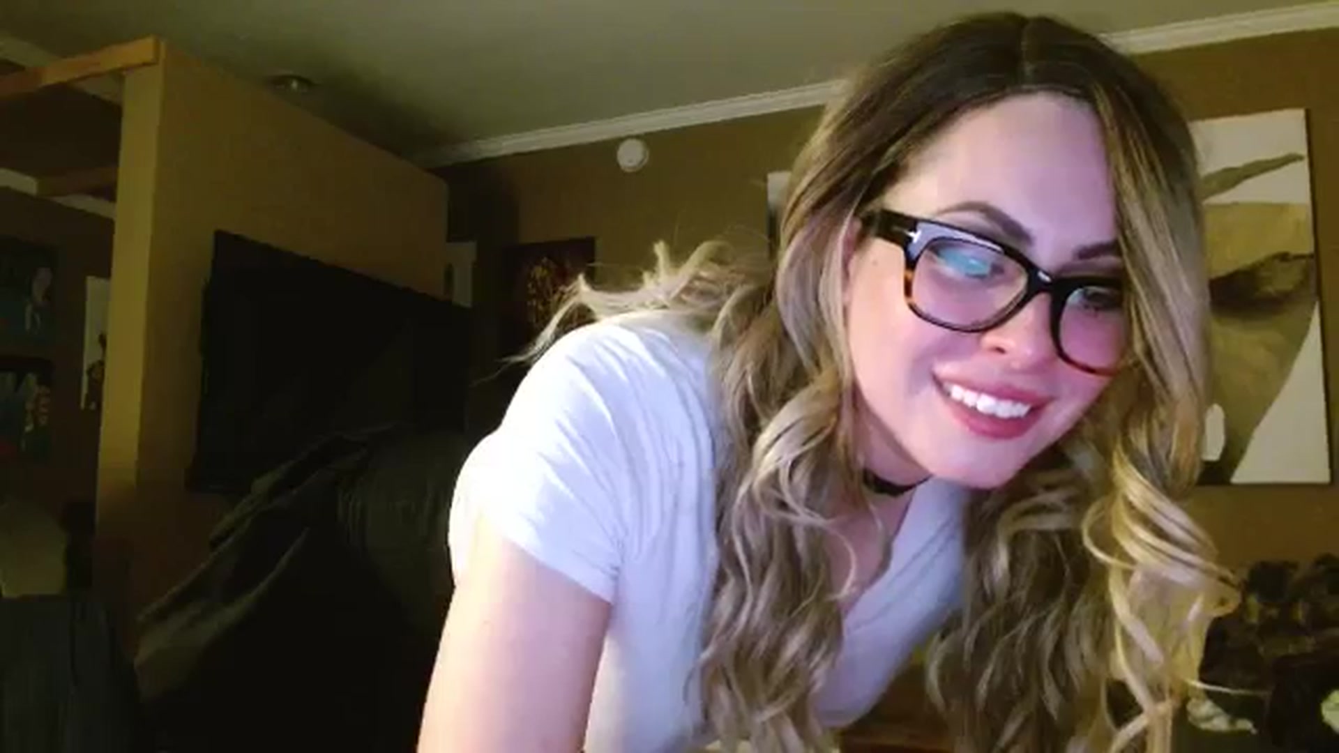 Gallery image thumbnail from Mel_inLove's myfreecams stream on, 12/02/2025, 05:17 image 9 of 20
