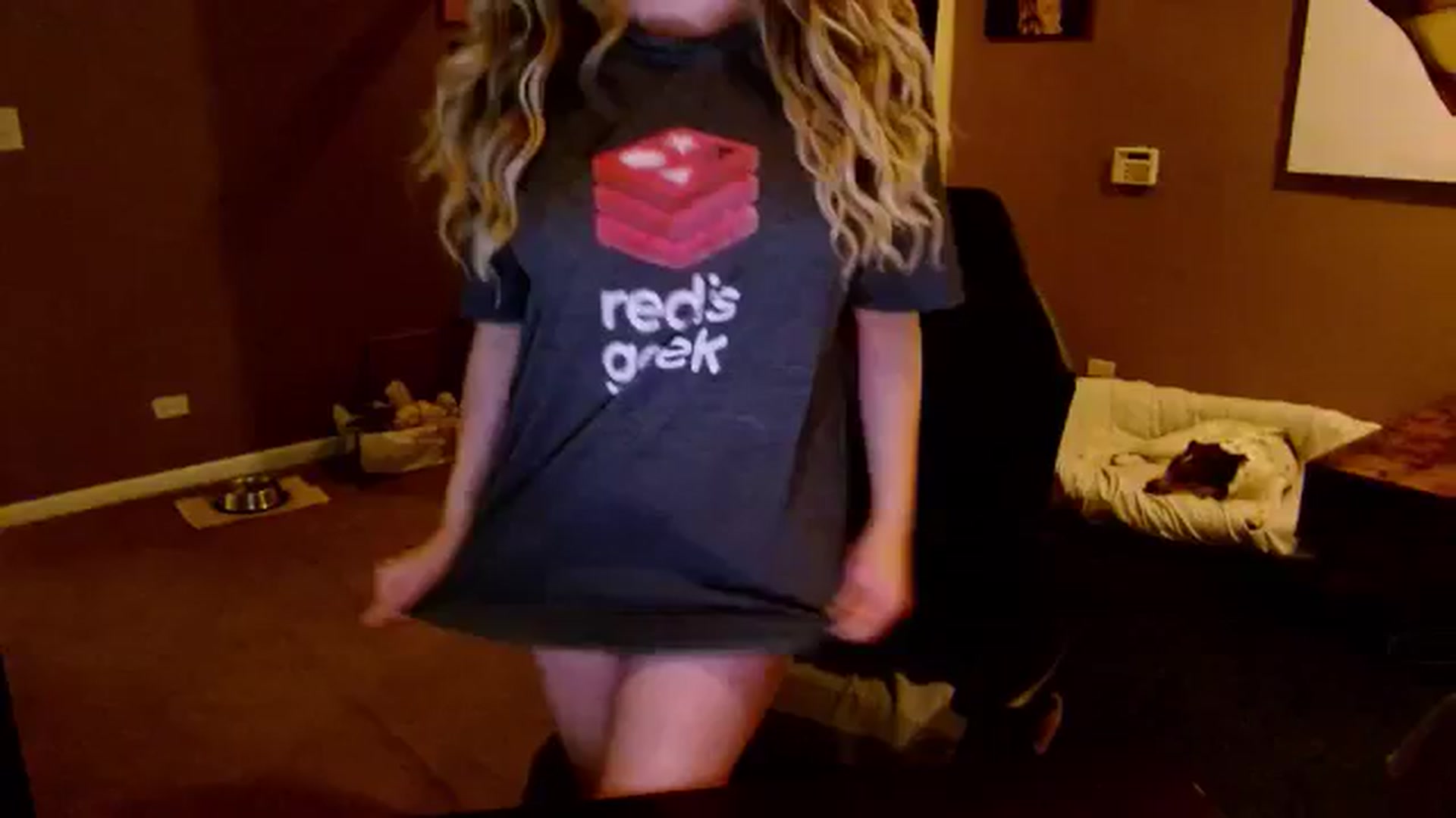 Gallery image thumbnail from Mel_inLove's myfreecams stream on, 03/06/2026, 01:04 image 3 of 20