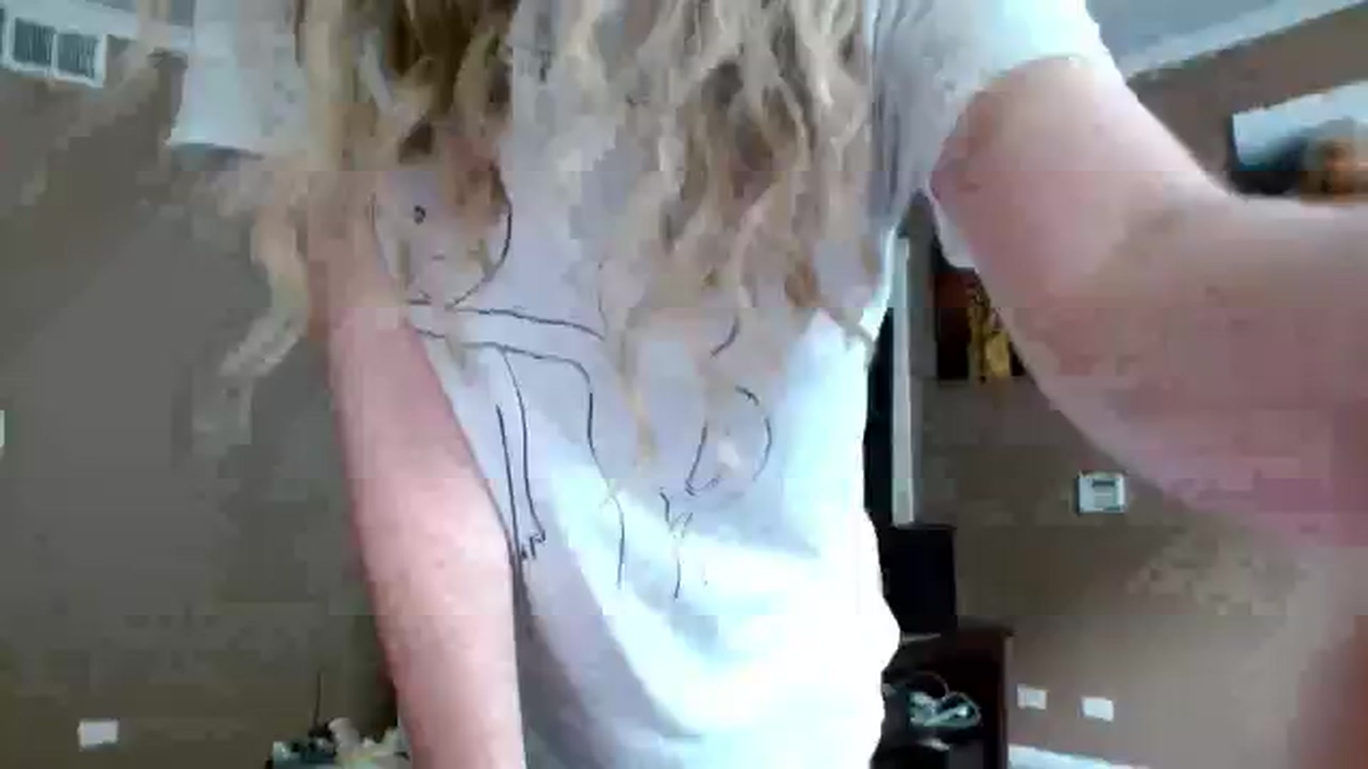 Gallery image thumbnail from Mel_inLove's myfreecams stream on, 03/07/2026, 20:00 image 10 of 20