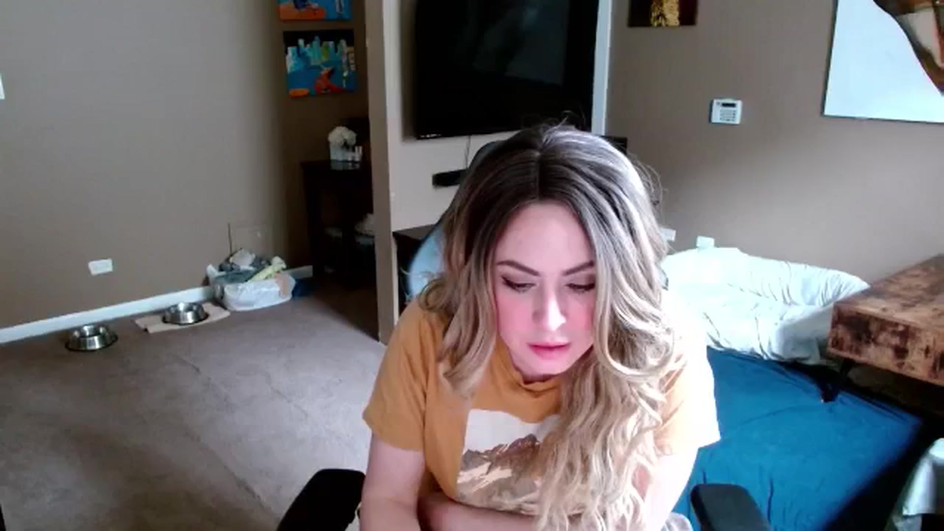 Gallery image thumbnail from Mel_inLove's myfreecams stream on, 03/12/2026, 23:23 image 1 of 20