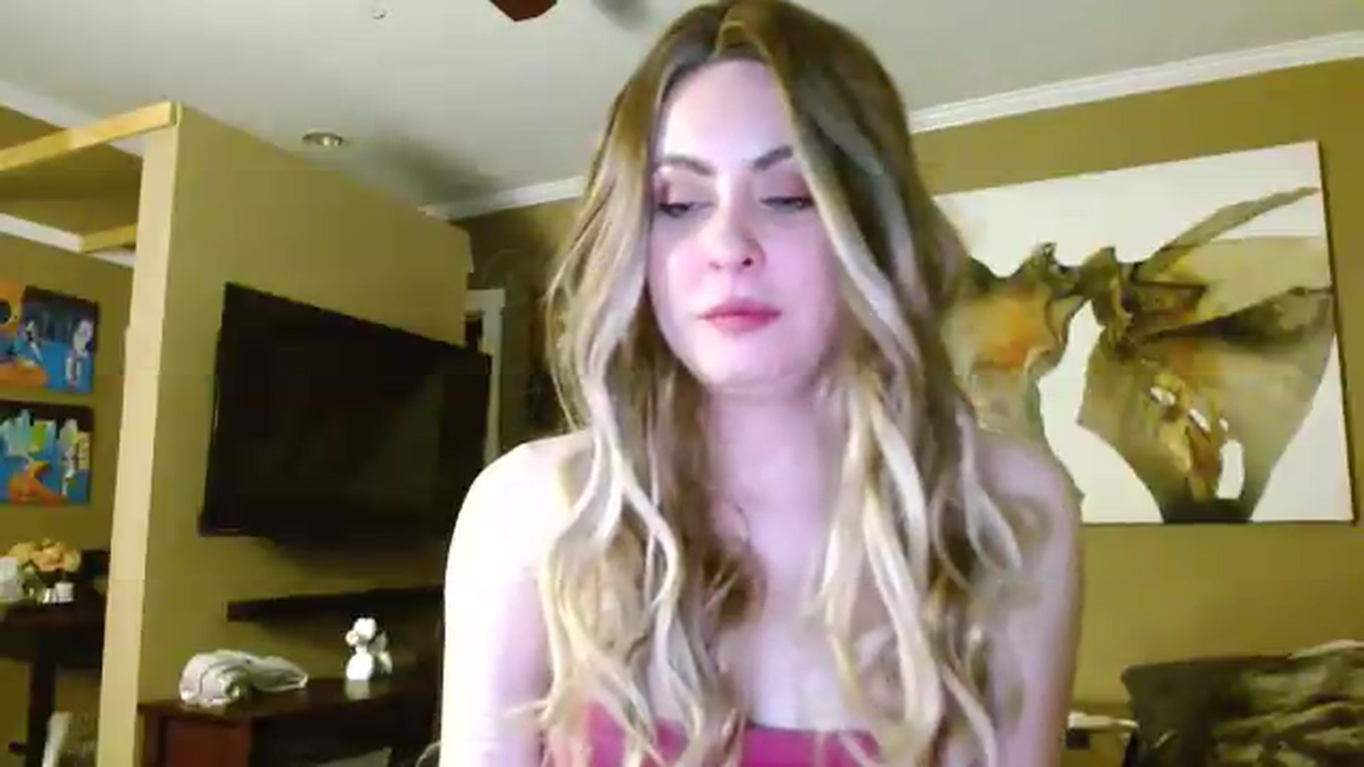 Gallery image thumbnail from Mel_inLove's myfreecams stream on, 05/09/2026, 02:37 image 7 of 20
