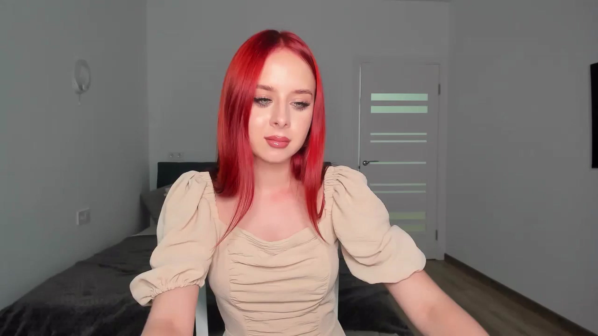 Gallery image thumbnail from MelaniaRous's myfreecams stream on, 08/06/2024, 20:01 image 12 of 20